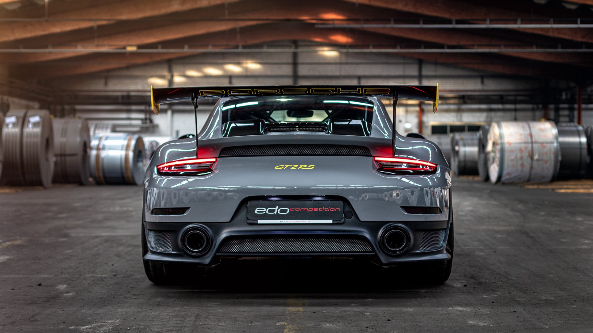 银翼为笔，夜幕为幕，穆勒的压制级艺术